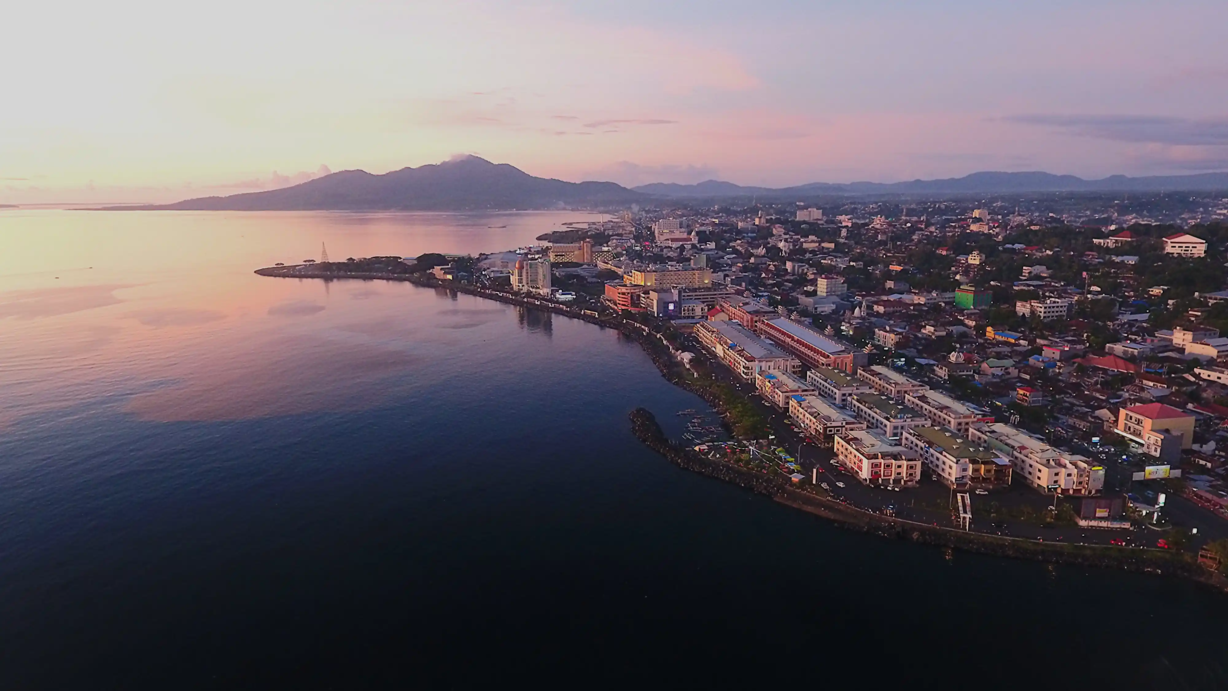 Sunset Kota Manado